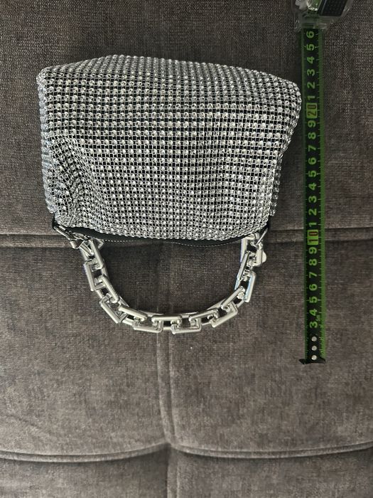 Продам сумочку женскую маленькую