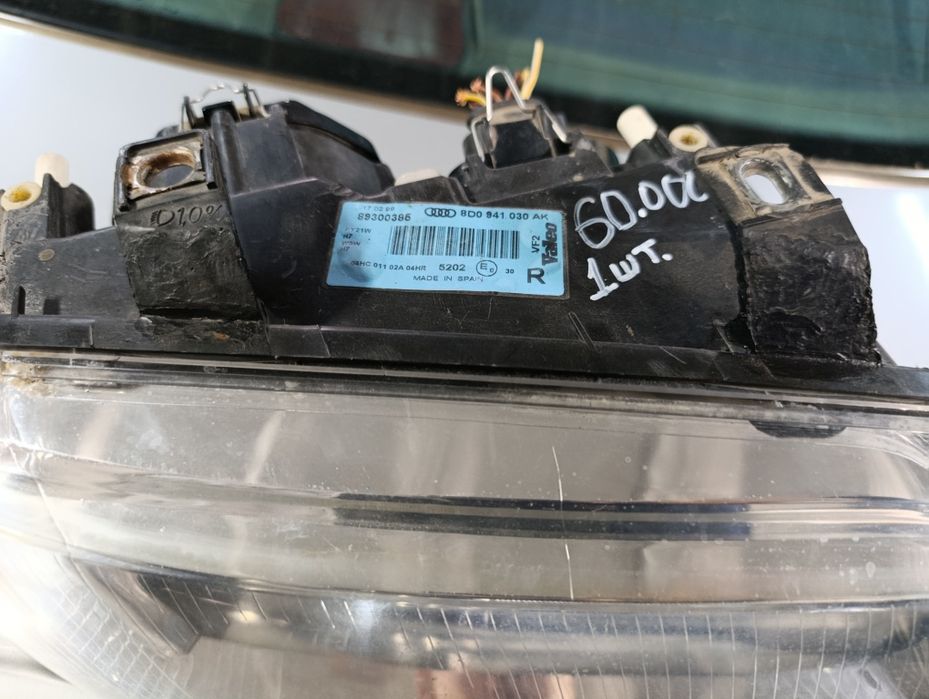 Ауди А4 фара правая