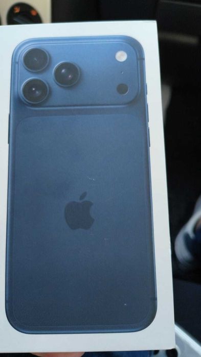 iPhone 17 promax 256 blue