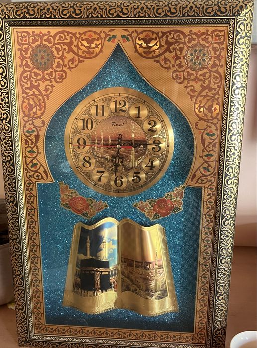 Ілініп тұратын сағат сатылады