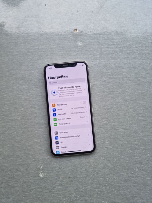 iPhone 11 Pro (Silver) 64GB Sotiladi. Face ID, Truton Bor, Yomks 77%.