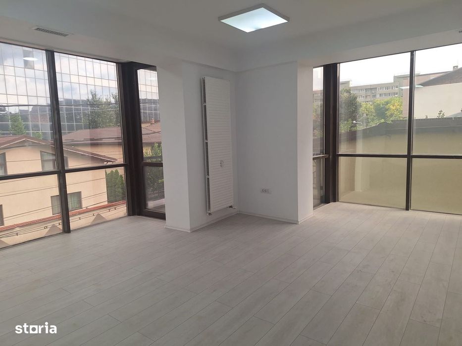 Spațiu de birouri de închiriat – Zona Plaza