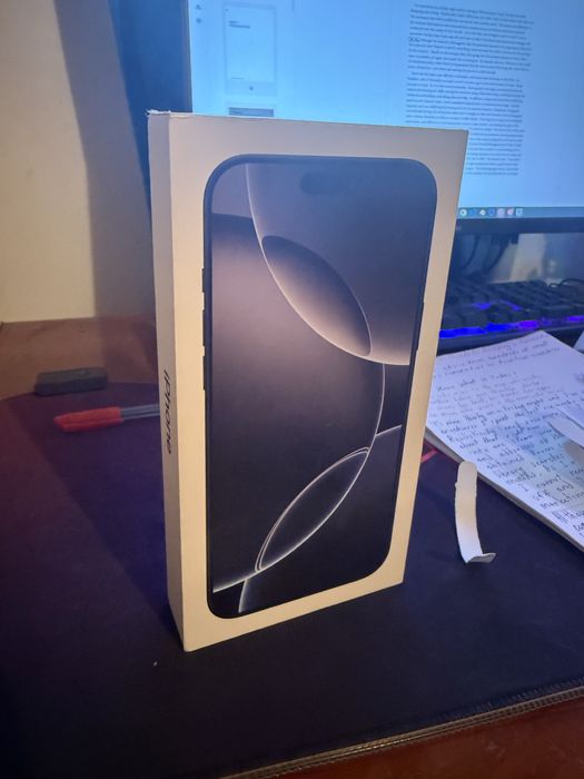 Смартфон Apple iPhone 16 Pro Max 256Gb черный