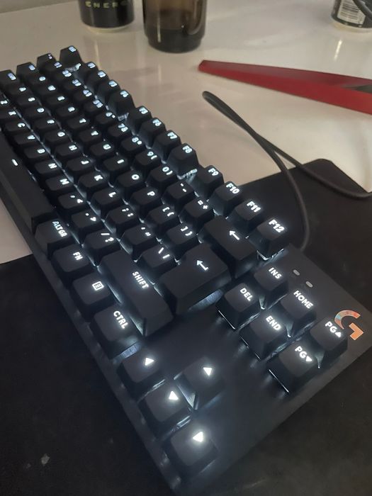 БАРТЕР Logitech клавиатура G413 TKL SE НОВА