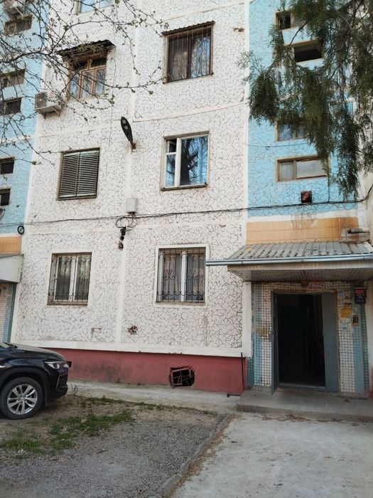 Чирчик аренда 2 ком квартира в Троицке 2 этаж