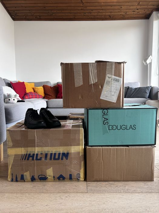 Haine noi cu eticheta