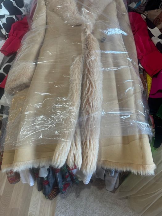 Vand haina de blana de oaie italiana!!!