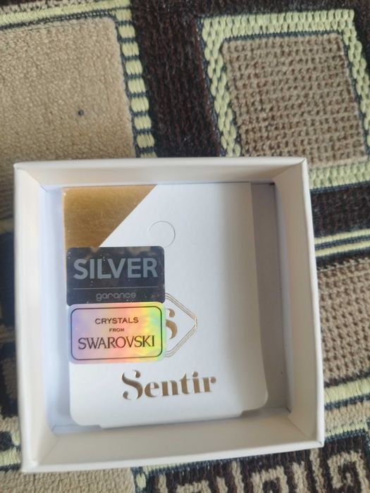 Серебряный крестик с кристаллами Swarovski