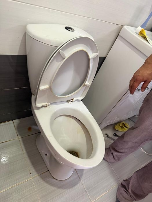 Продам унитаз б/у