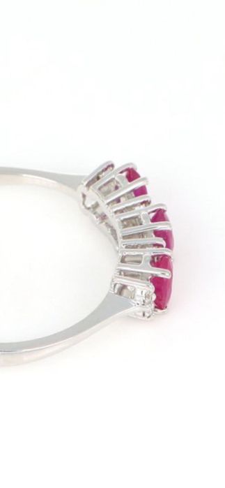 Inel aur alb 18ct cu rubin si diamante