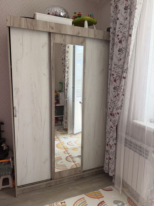 Продам щкаф купе