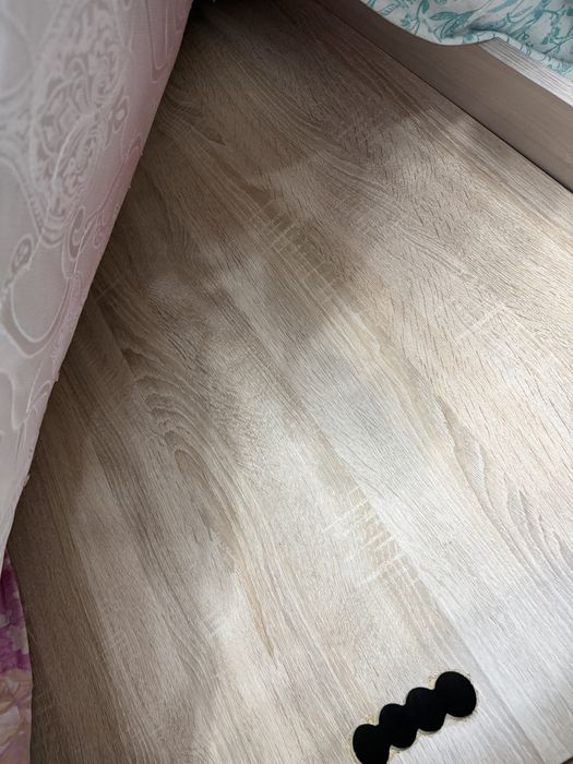 Продам 2 одинаковых  кровати