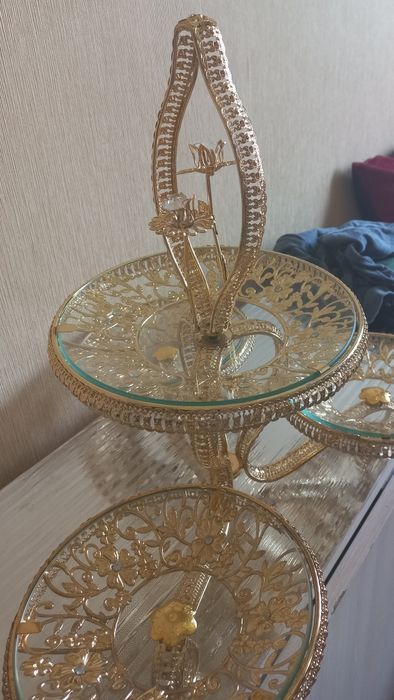 4 тарелкалық ыдыс сары түс