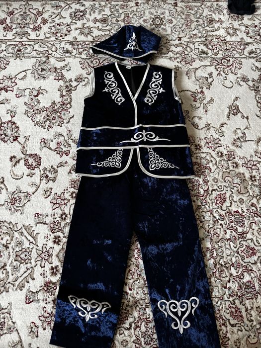 Ұлға арналған ұлттық киім (7-8 жас)