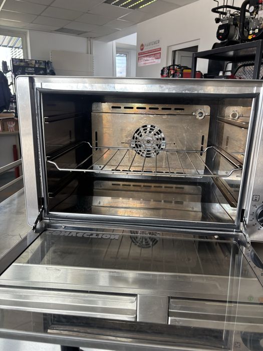 Cuptor monofazic pe convectie.