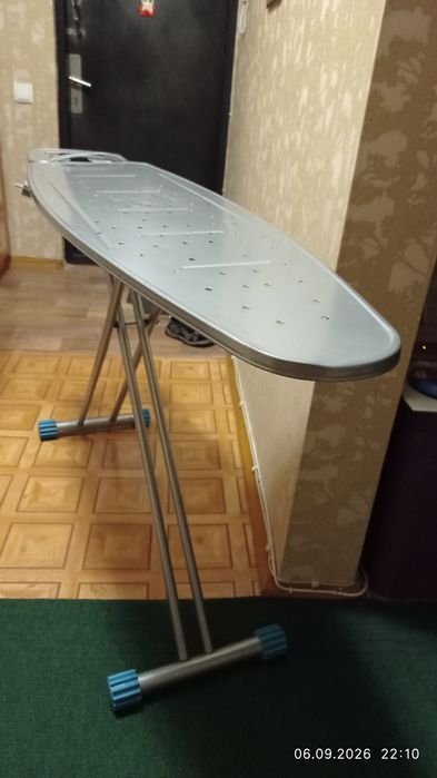 Продам доску гладильную.
