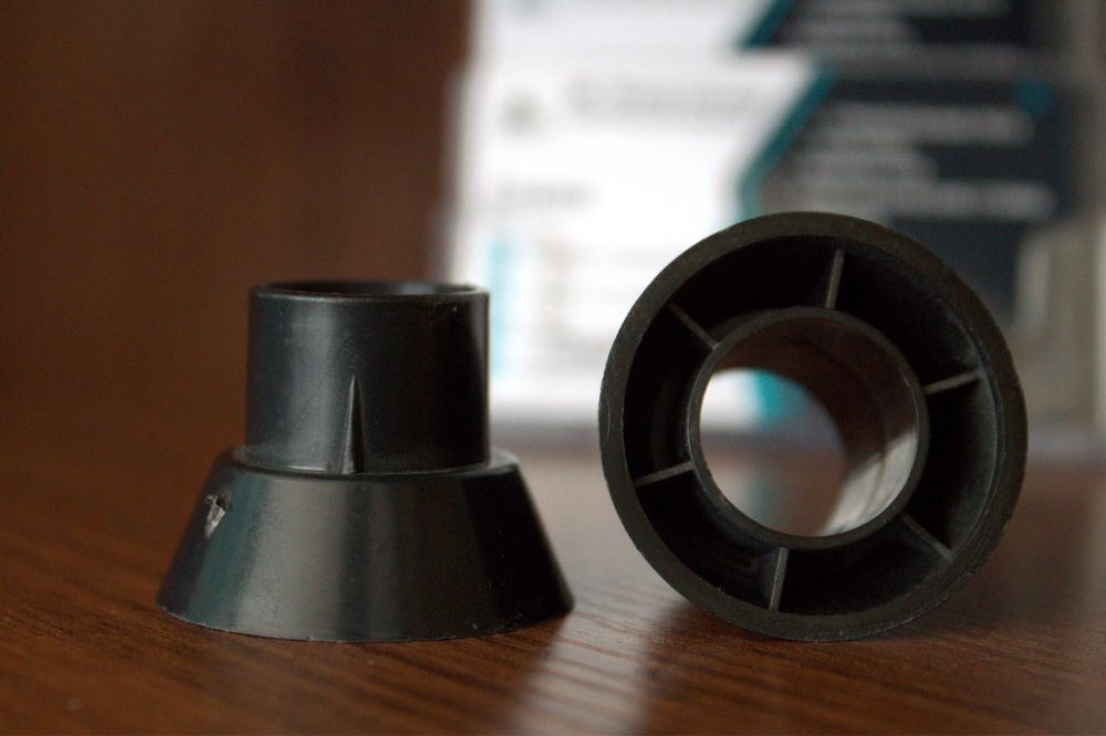 Пластиковые трубки для тайрот.