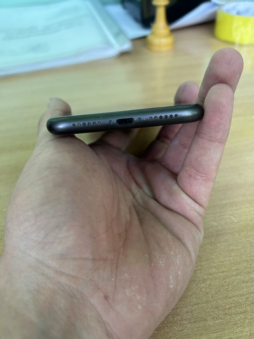 iPhone 11 64g Срочно!