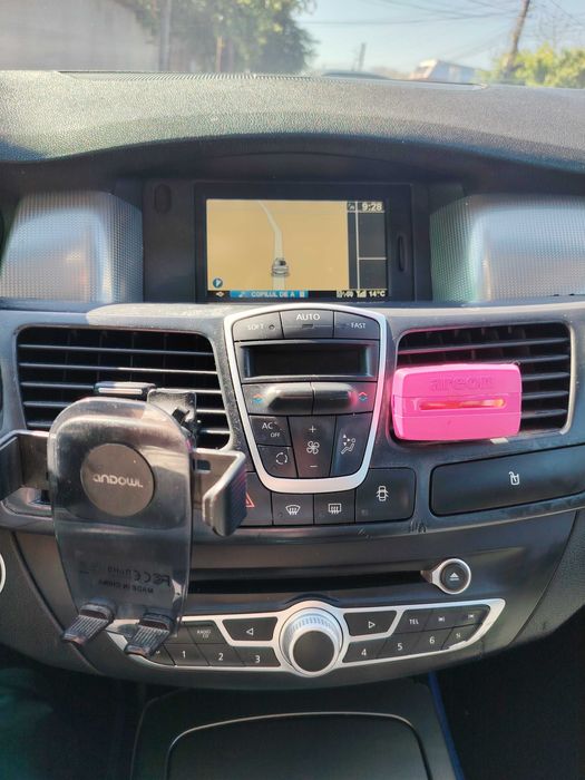 Vând Renault Laguna