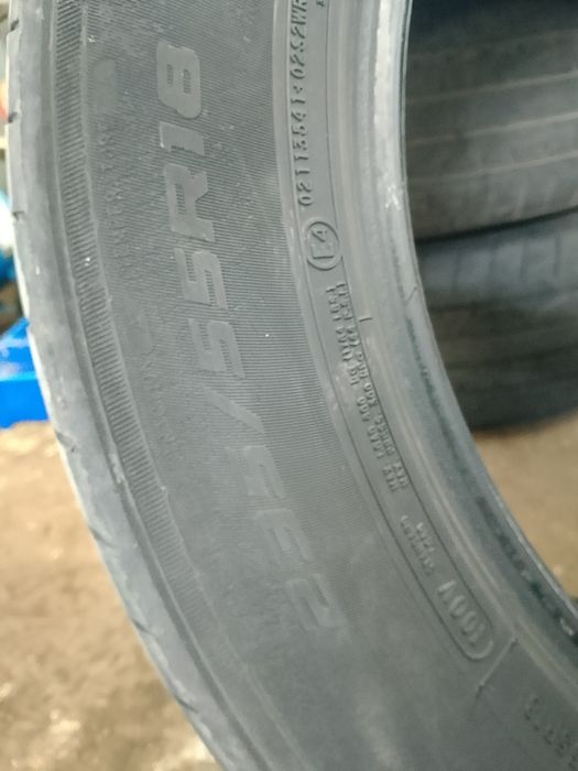 Продам комплект шин 235/55R18