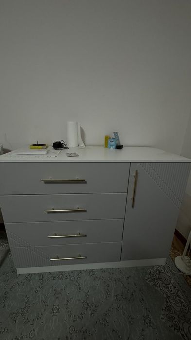Продам мебель шифонер , кровать , комод