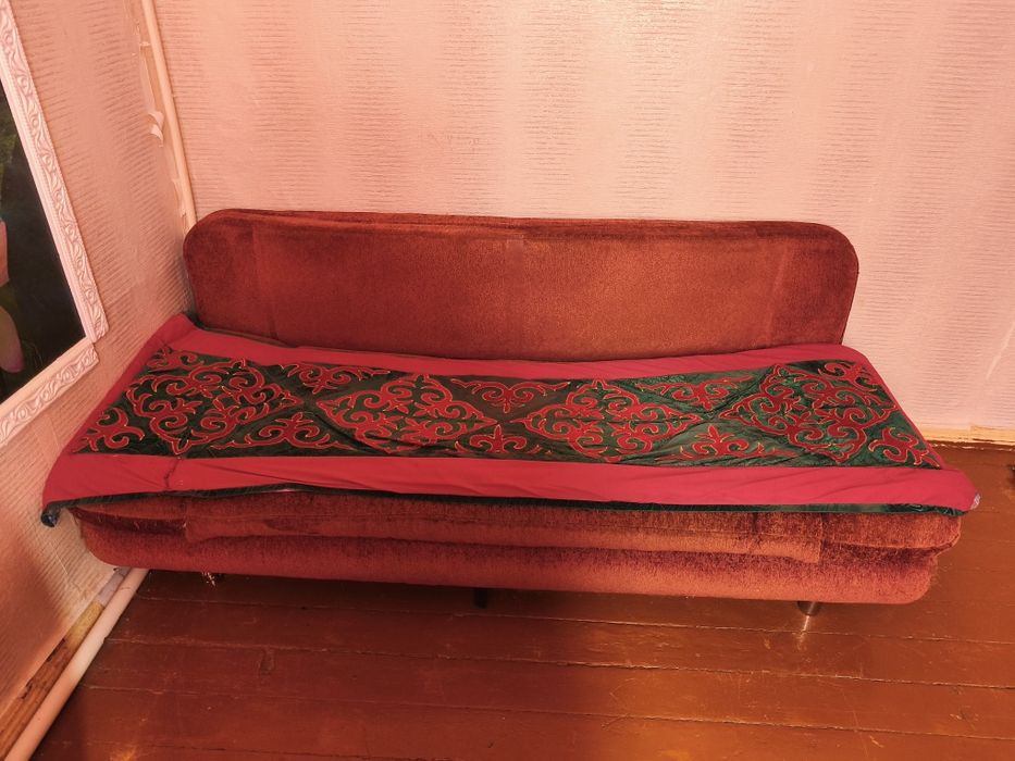 Отдам тахту бесплатно