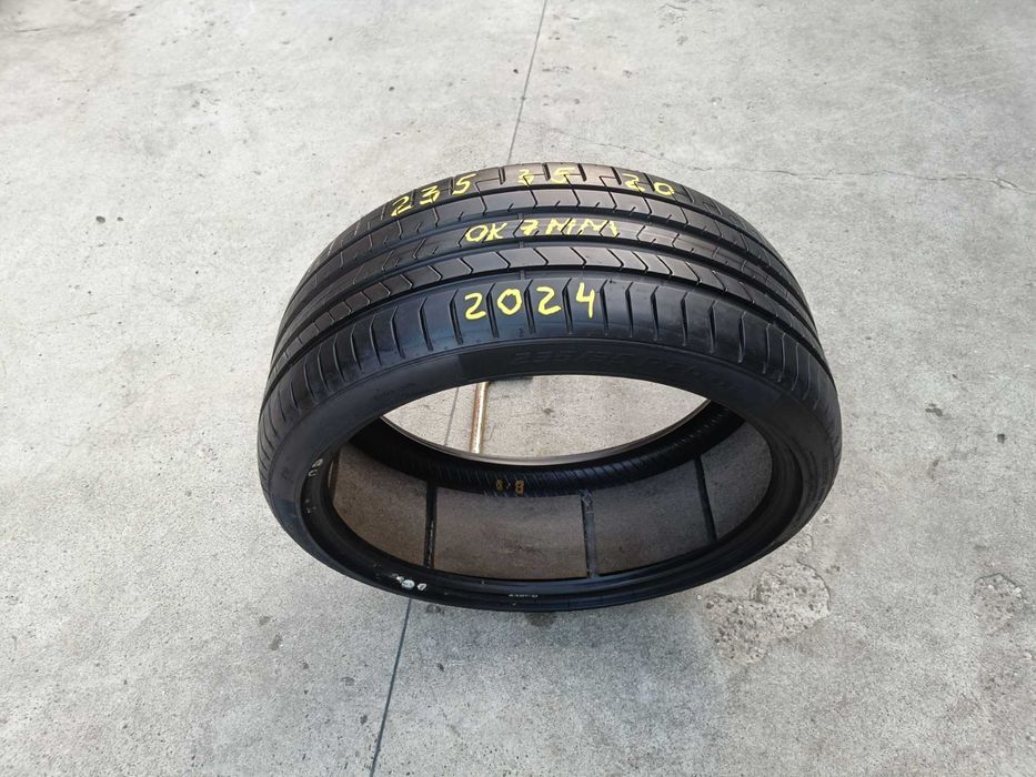 O anvelopa de vara 235 35 20 pirelli p zero pz4 profil 7 mm dot 2024