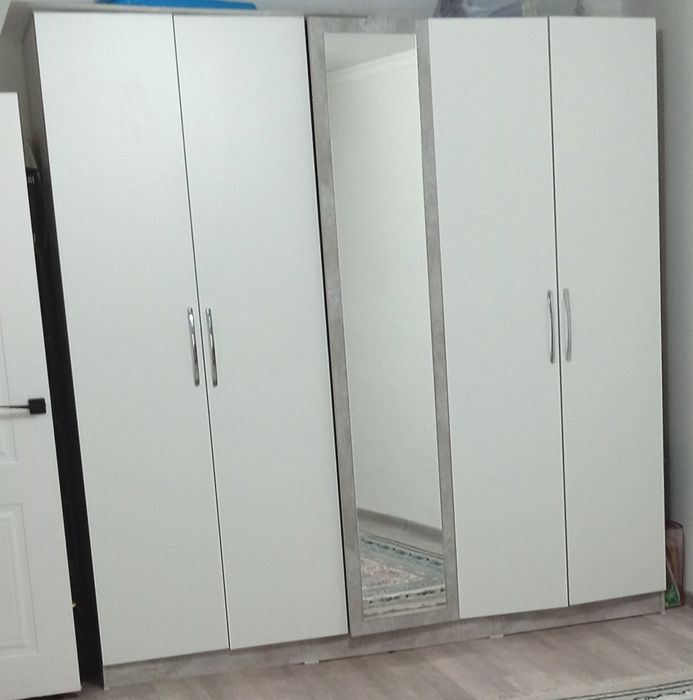 Үлкен шкаф сатылады