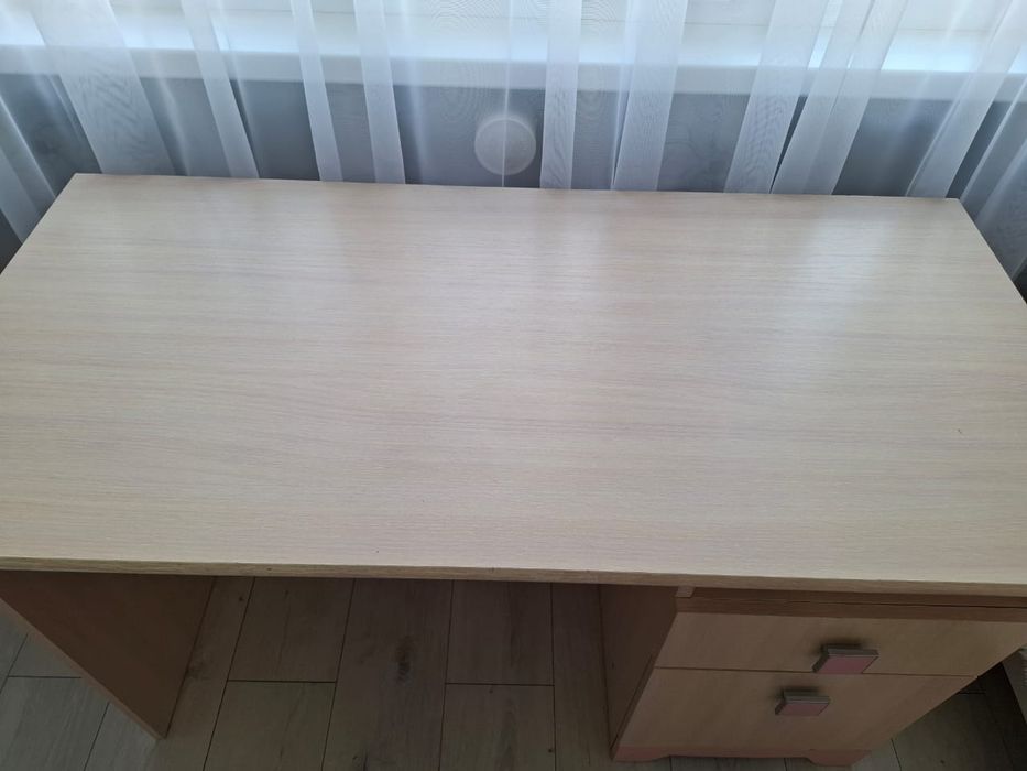 Стол письменный за 15 тыс