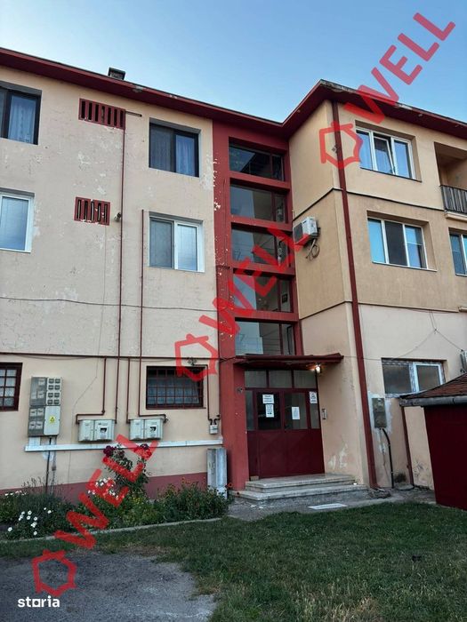 De vânzare apartament cu 3 camere ultracentral în Rupea!