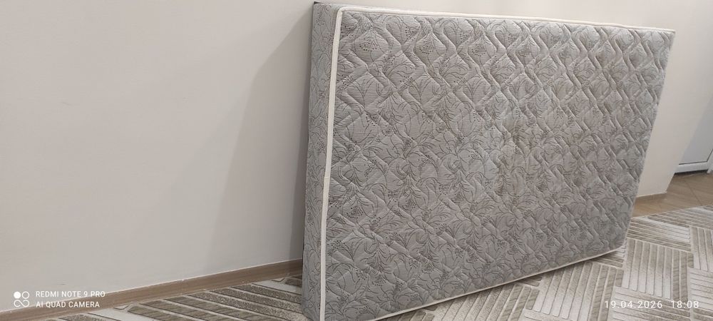 Еднолицев матрак