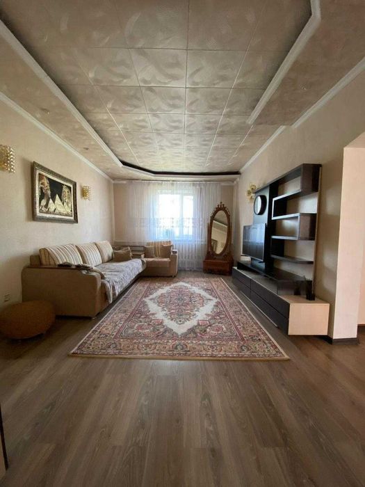 Продам дом у озера