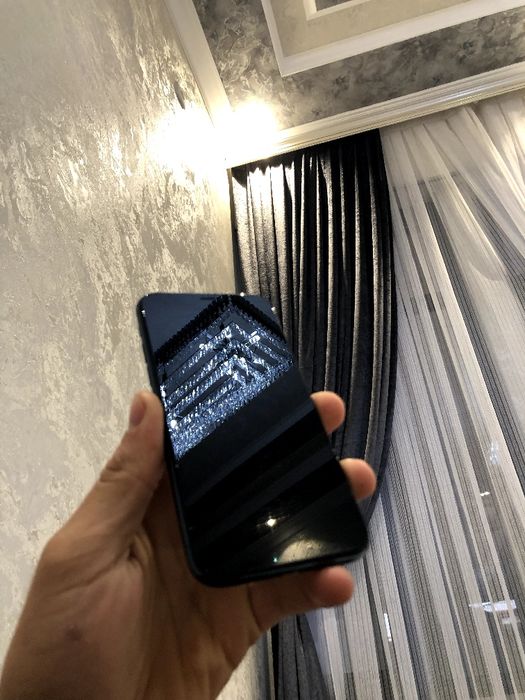 Iphone 11 pro         .