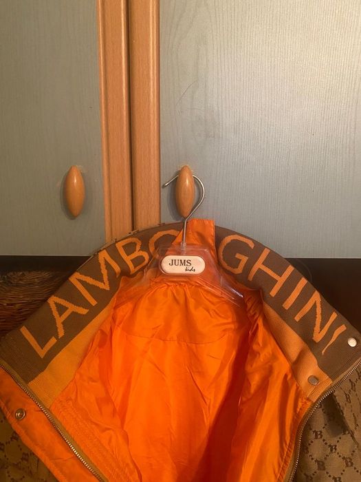 Куртка новая. Размер 48.