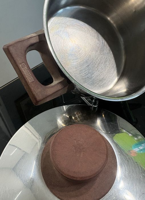 Уникална винтидж тенджера на WMF Cromargan 18/10 Dots
