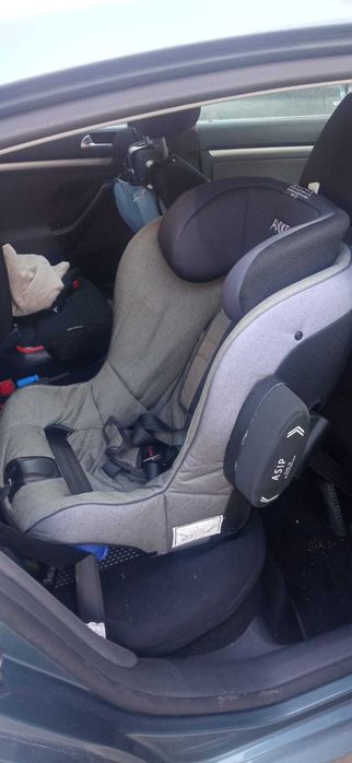 Scaun auto pentru copii Axkid Minikid2