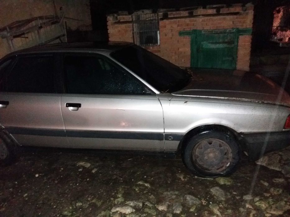 Ауди 80 на части Audi 80