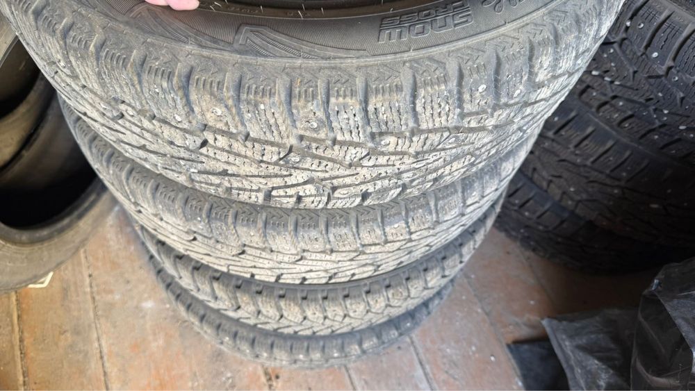 Продам шипы в комплекте все