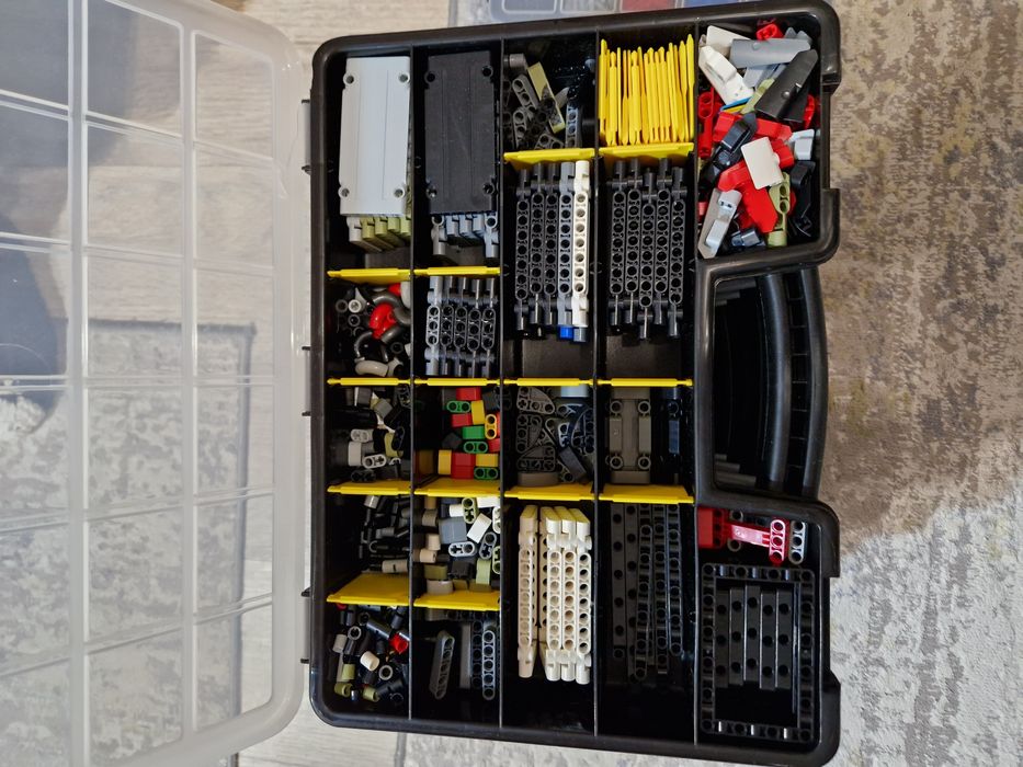 Продам Lego technic наборы