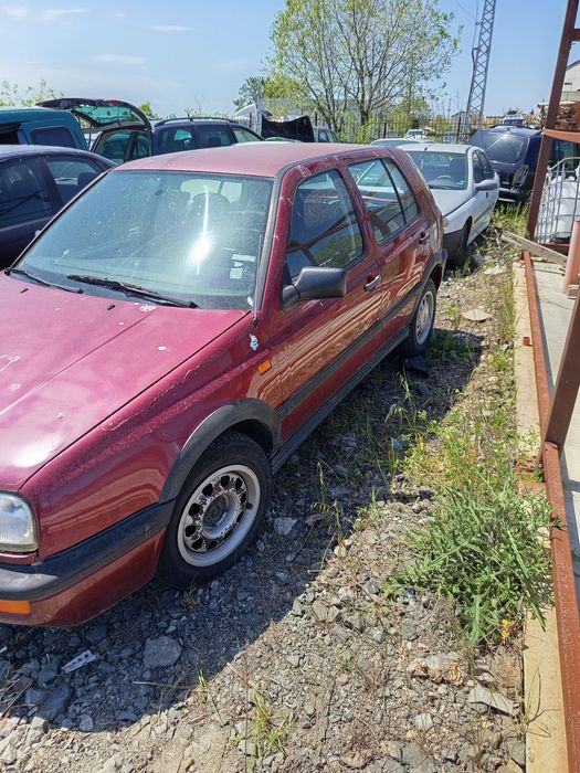 Голф 3 бензин 1.6 100 кс 1995г на части