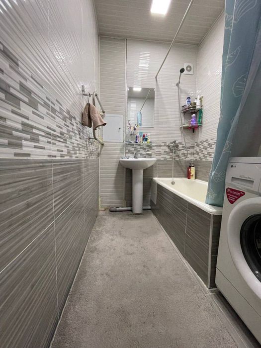 Срочно продаю 3 ком квартира