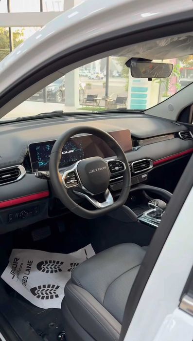 Yangi JETOUR X50 2025 Rasmiy dilerdan kafolat bilan foydali kreditga