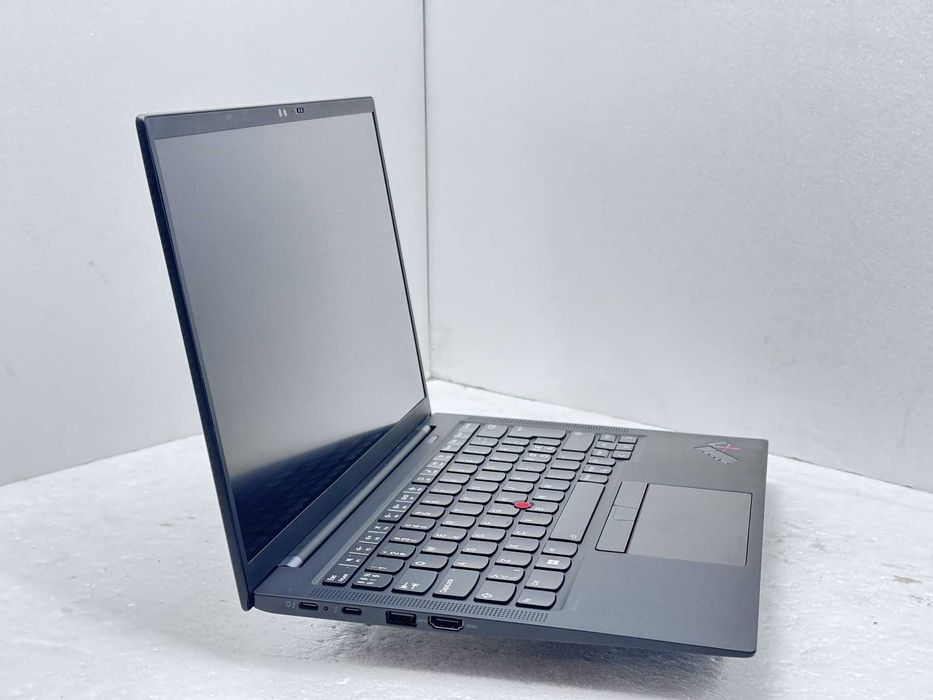 Реновиран лаптоп Lenovo ThinkPad X1 Carbon 9th Gen 14" IPS 1920x1200 FHD+ webcam i7-1165G7 32GB DDR4 1020GB M.2 Nvme/ клас А/ 12м гаранция