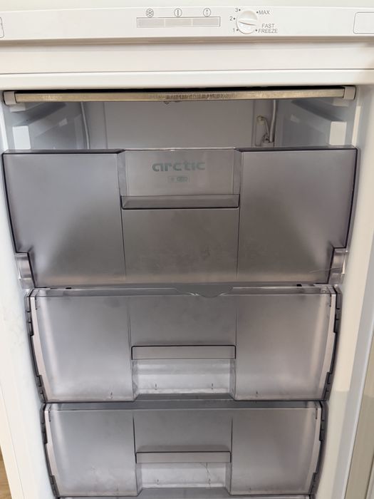 Congelator Arctic cu 4 sertare