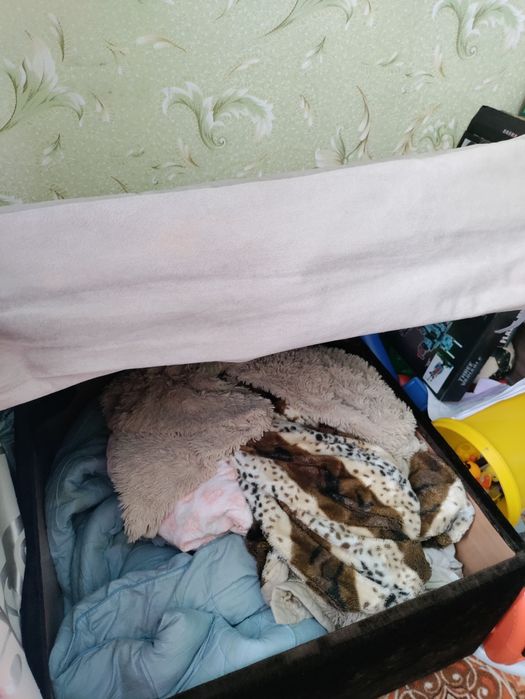 Продам пуф широкий