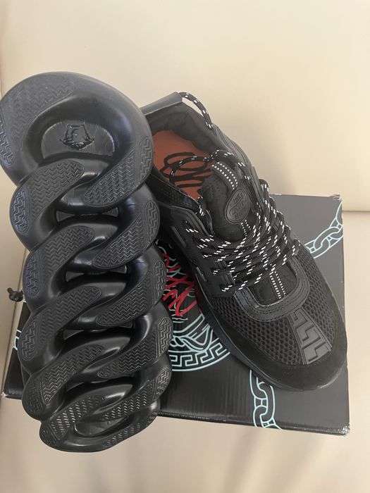 versace chain reaction