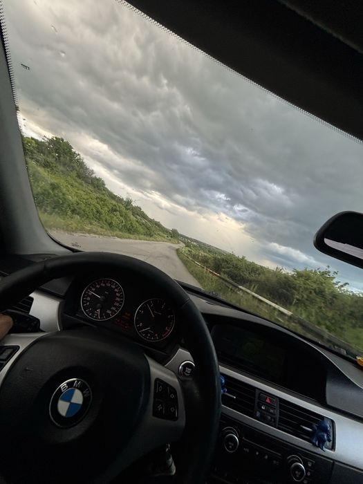 Vand sau Schimb cu golf 6 2.0tdi  sau E 60 !  E90 320D m47