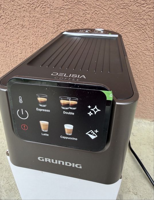 Vând Espressor cafea Grundig Nou