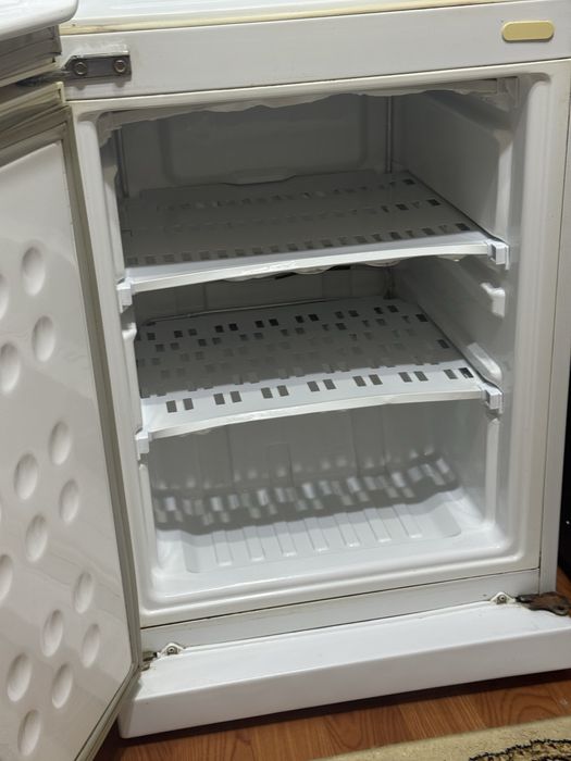 Продам холодильник LG