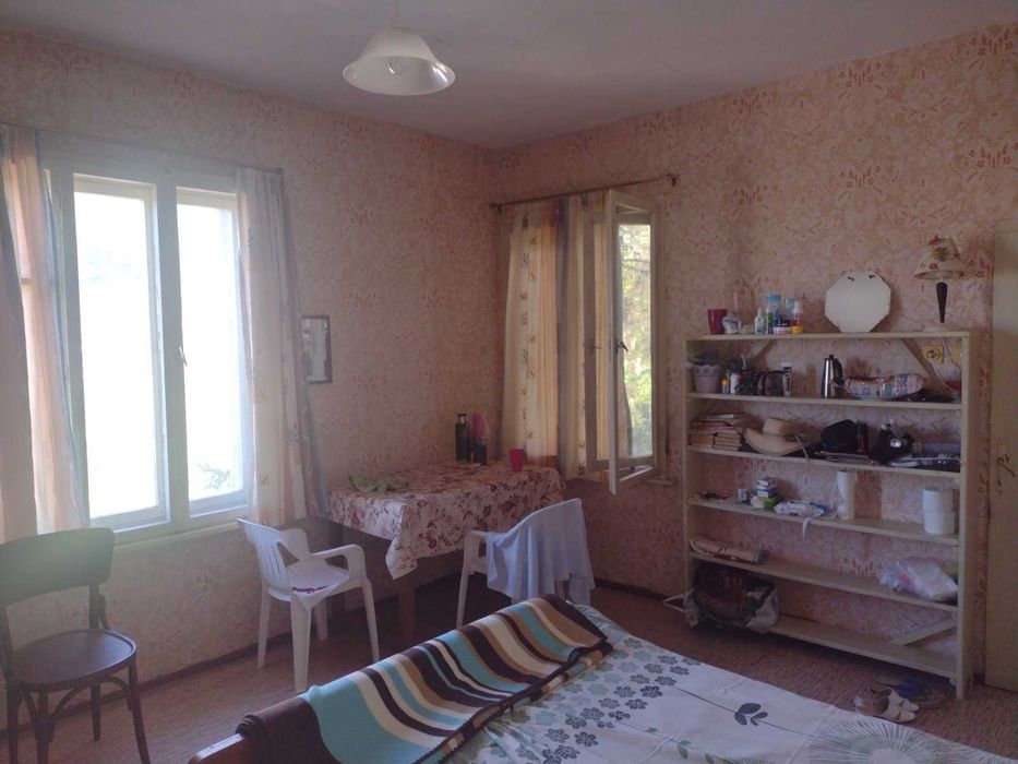 Продава къща в с. Тополово общ. Асеновград